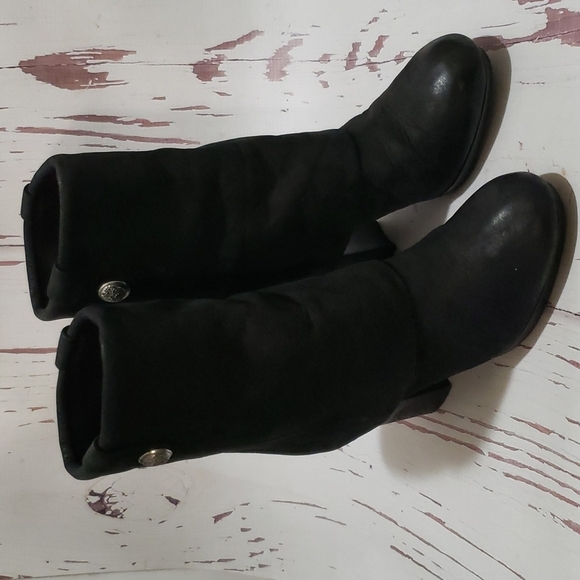 Vince Camuto black suede heel shark booties 8 - Picture 2 of 9
